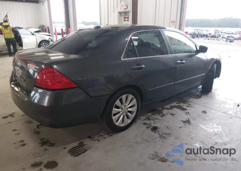 2006 Honda Accord 2.4 Ex из США, поврежденный, VIN 1HGCM55866A094368